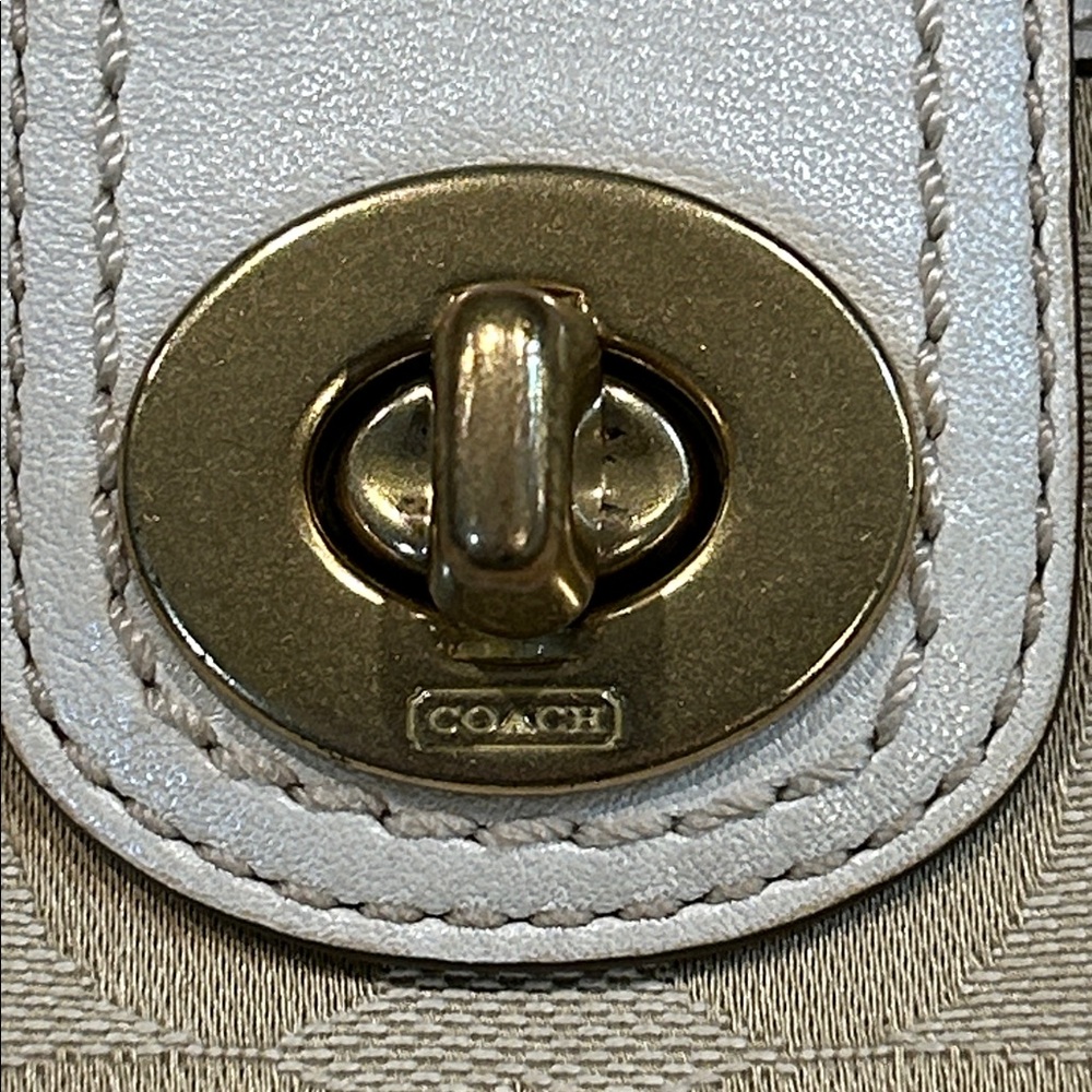 Vintage Coach Turnlock Signature Wallet Bifold Tan Lilac Purple - Picture 3 of 16